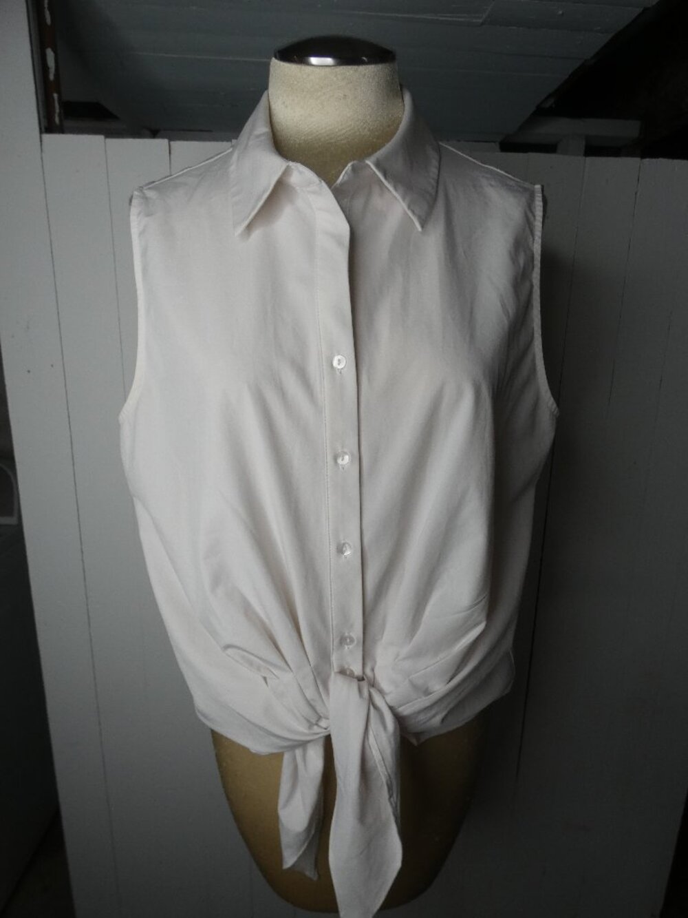 Modern Works Women's XL Ivory Button Up Sleeveless Tie Top Cropped Poly Stretch